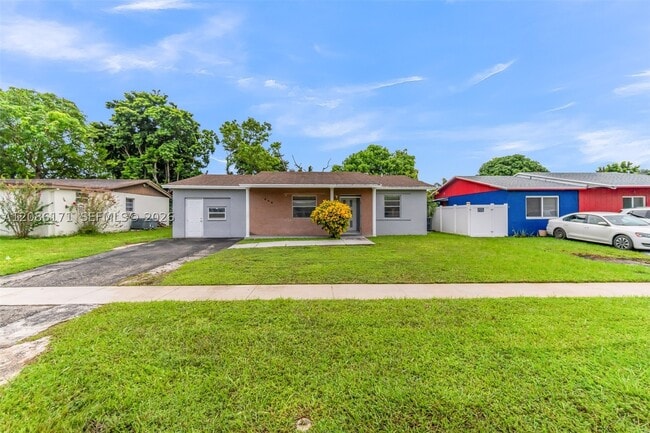 608 SW 76th Terrace