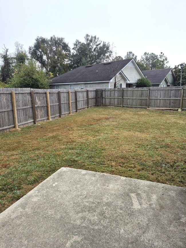 Photo - 3931 Lillian Guest Cir