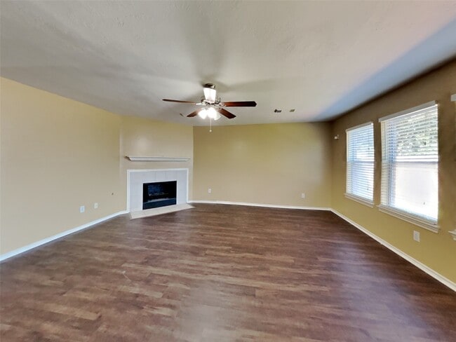 Photo - 149 Bristol Bend Ln