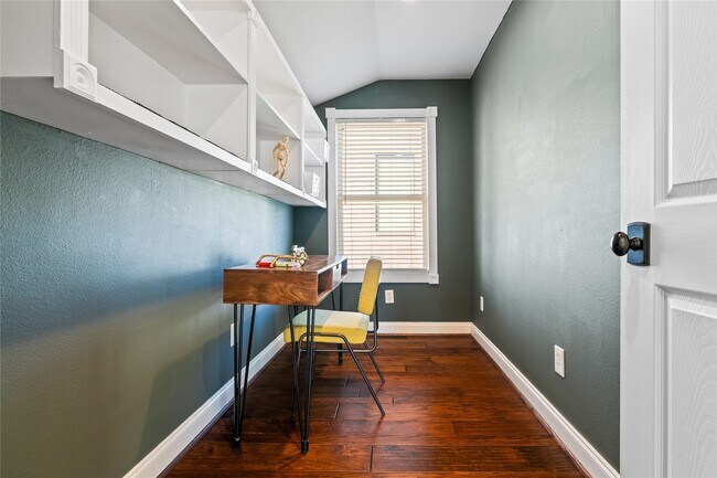 Photo - 3902 Colquitt St