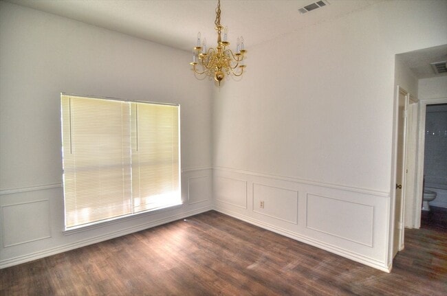 Photo - 8901 Greentree Dr