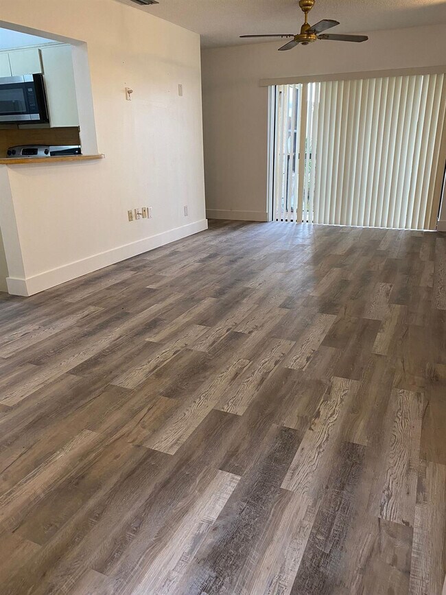 Photo - 660 W Park Dr Unit 206