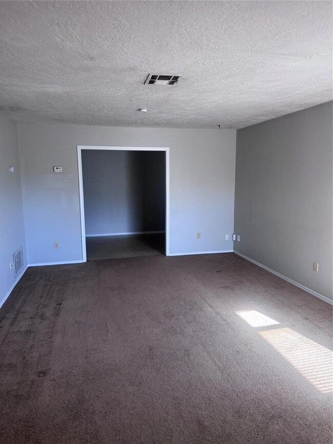 Photo - 205 Barrett Pl