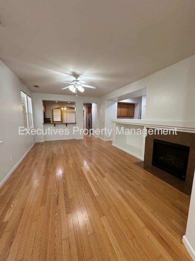 1263 Orion Ct