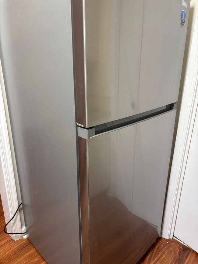 Photo - New Listing - Available Now!