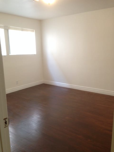 Building Photo - 335 N Oakhurst Dr Unit 8 Rental