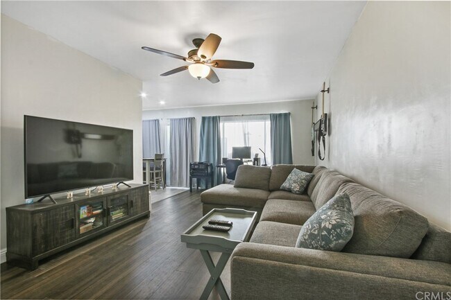 Photo - 1350 W Lambert Rd Unidad 119