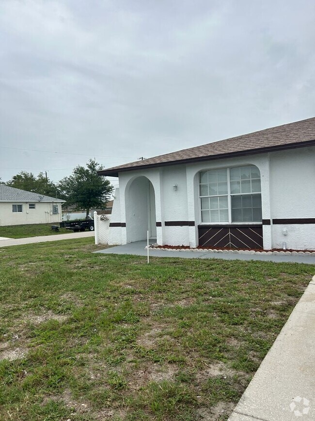 Building Photo - Welcome Home! Spacious 3-Bedroom, 2-Bathro...