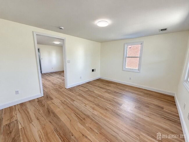 151 MacArthur Ave