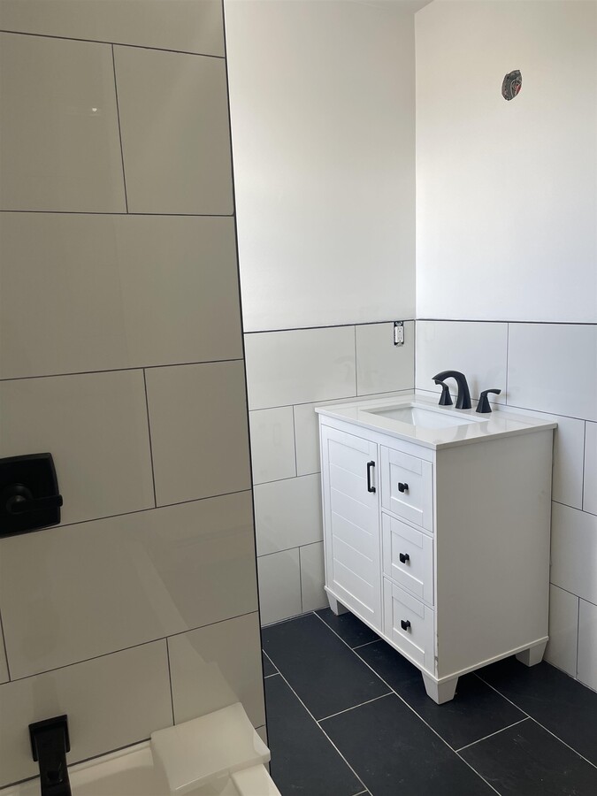 Photo - 125 Marsellus Pl