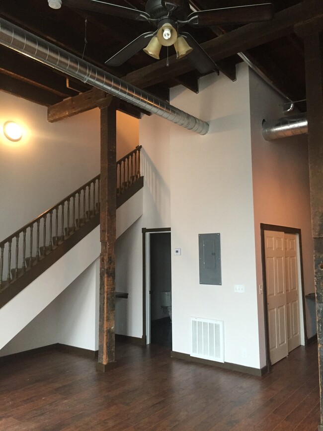 Photo - 151 W. 2nd St. Unit 104