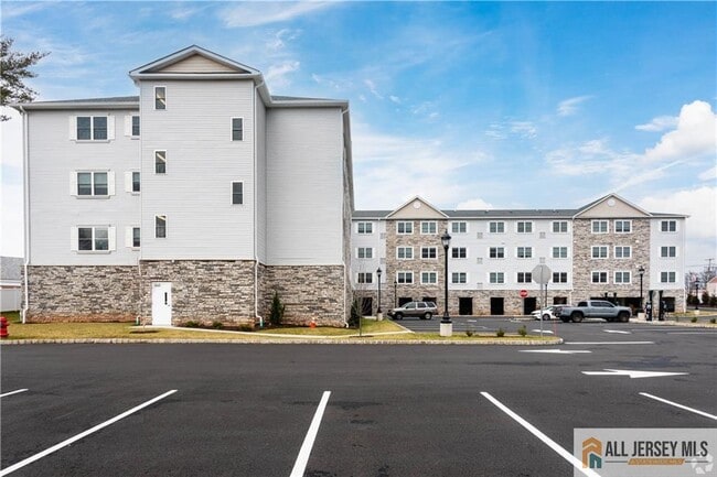 Photo - 1025 Raritan Rd