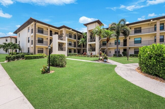 Building Photo - 12601 Kelly Sands Way