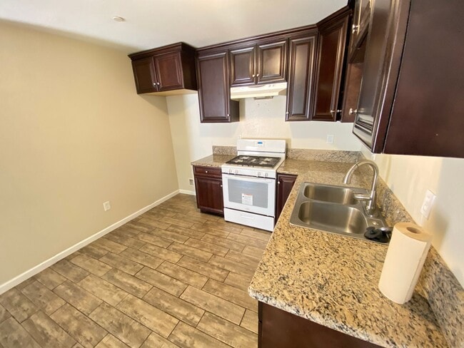Photo - Modern 3-bedroom, 2-bath apartment