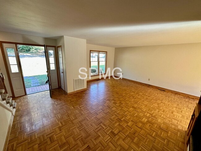 Photo - 1552 Terrace Rd SW