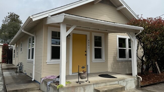 Building Photo - 5351 Soquel Dr Unit Charming House in Soquel