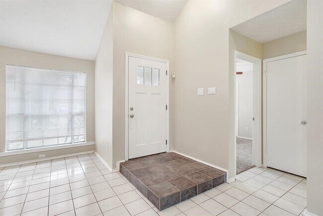 Photo - 16834 Applecross Ln