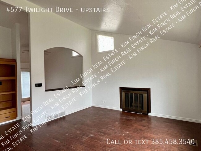 Photo - 4577 Twilight Dr Unit upstairs