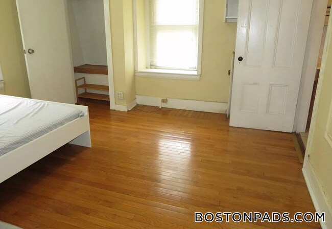 Photo - 89-91 Hancock St. Unidad 11