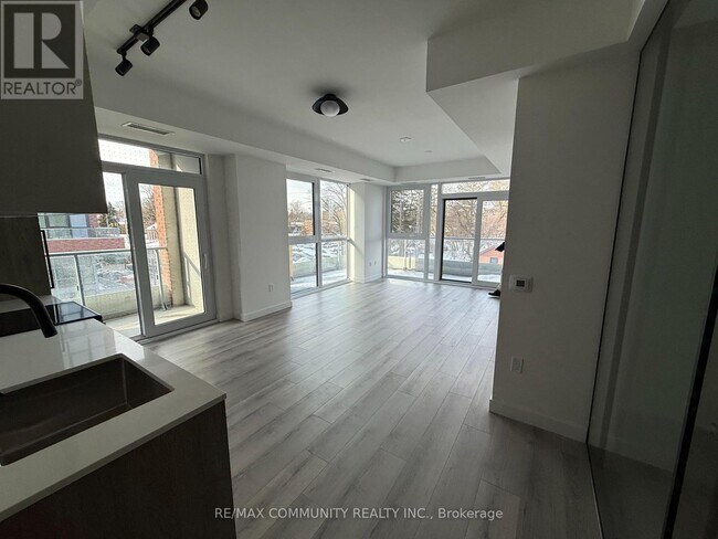 Photo - 1635 Military Trail Unité 207