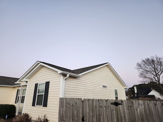 Photo - 407 S Grazing Ct