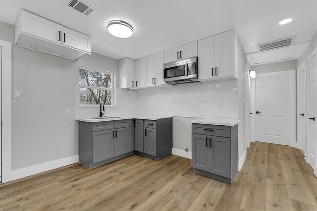 Photo - 7609 St Lo Rd