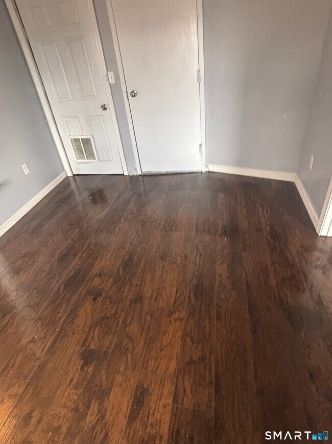 Photo - 75 High St Unit 3E