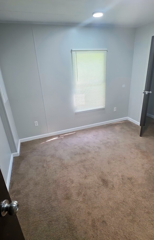Photo - 90 Deerwood Park