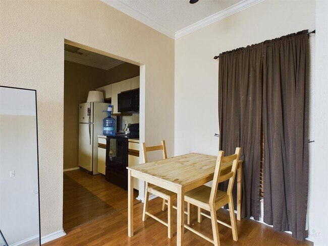 Photo - 2804 Rio Grande St Unit 308