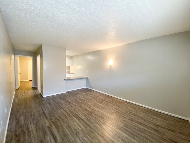 Photo - Dylan Apartments