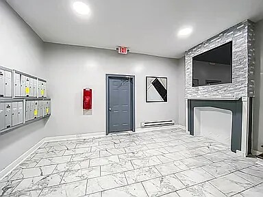 Photo - 5800 N 16th St Unidad 10