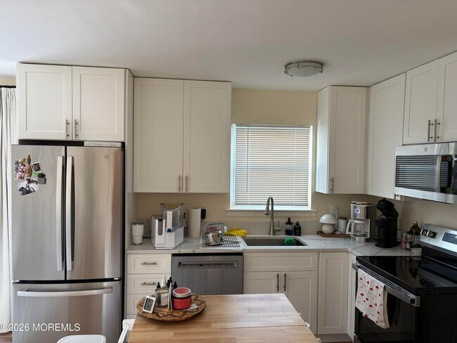 Photo - 410 8th Ave Unit B2