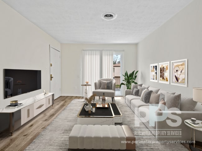 Photo - 737 Boggs Rd