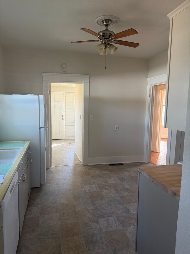 Photo - Cute single family home