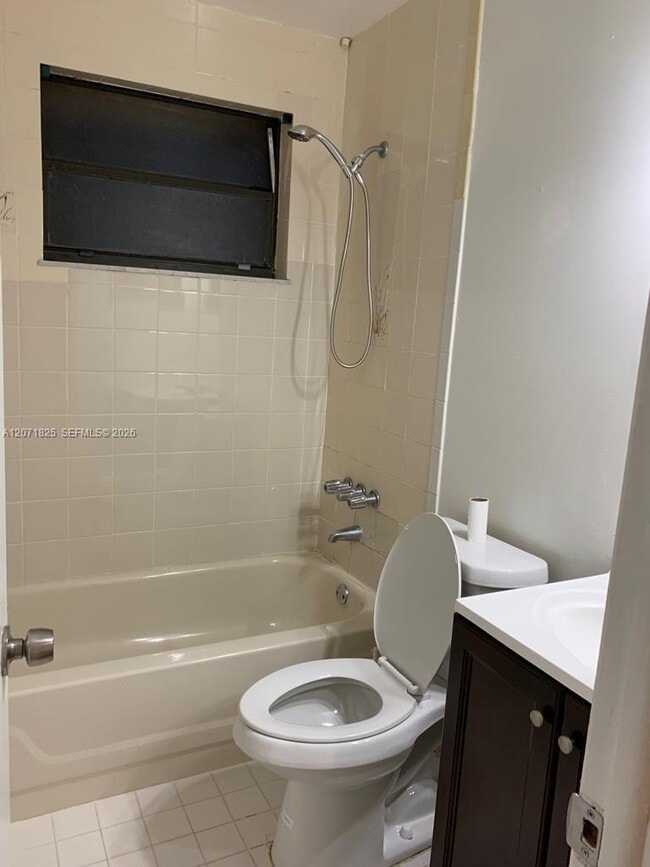 Photo - 1008 SW 8th St Unit 1008