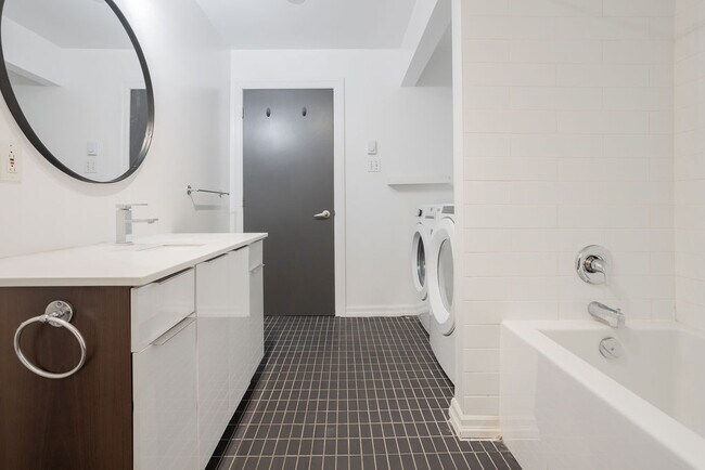 Photo - 5638 Av Du Parc