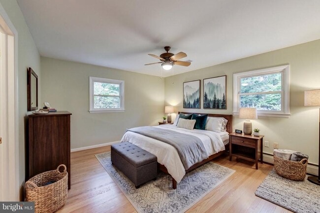 14904 Claude Ln