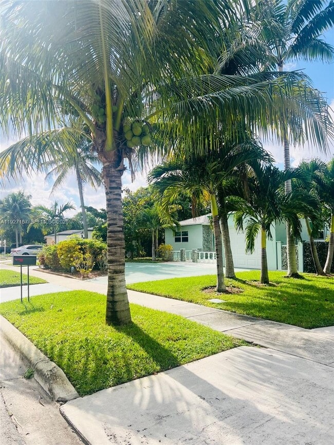 Photo - 850 SW 50th Terrace