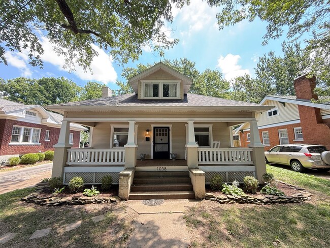 Building Photo - 3 Bed 1 Bath in Roundtree