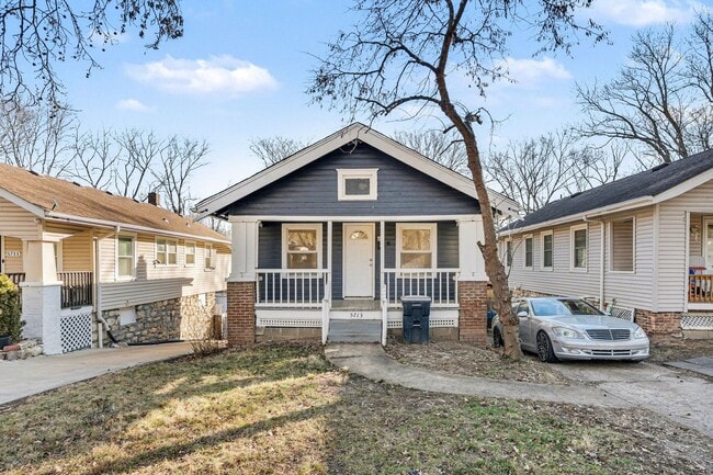 Beautiful 2 Bedroom 1 Bathroom house in Kansas City! - Beautiful 2 Bedroom 1 Bathroom house in Kansas City!