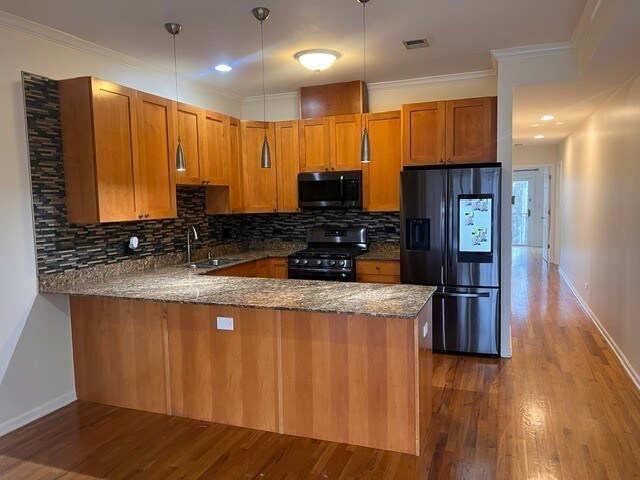 Photo - 633 E Bowen Ave Unit 3W