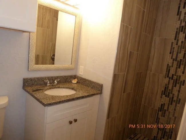 Photo - 4906 SE Trenton Rd