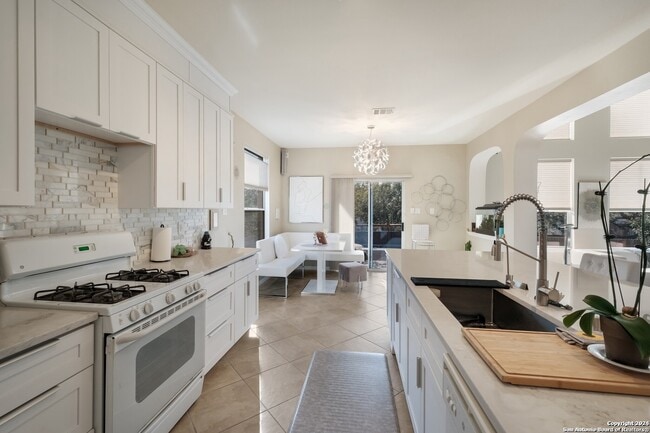 Photo - 20803 Cliff Park Ln