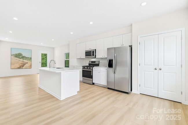 Photo - 3322 Beeler Ln