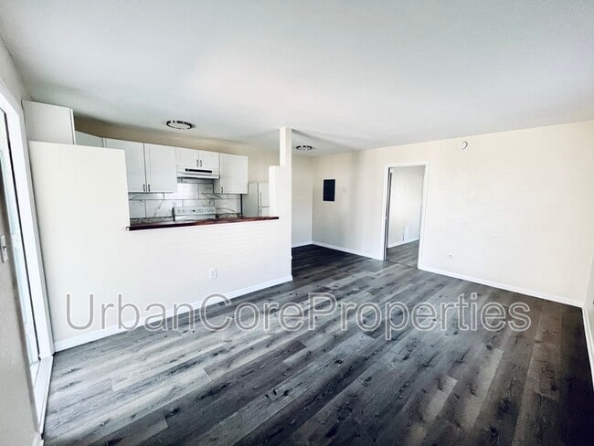 Photo - 115 7th Ave N Unidad #5