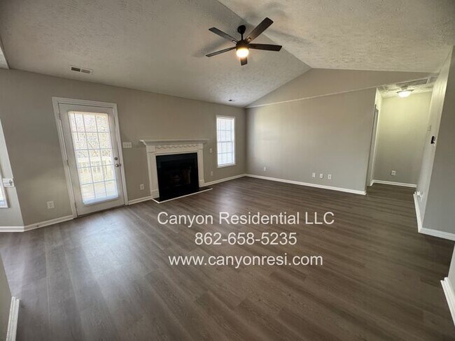 Photo - 1453 Ferndell Dr