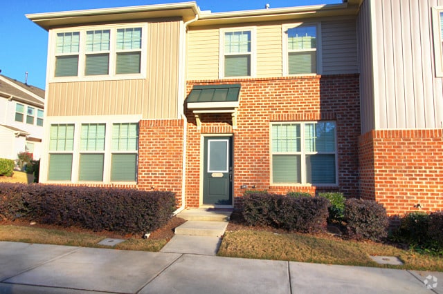 Building Photo - 2 Bedroom, 2.5 Bath Townhome in Thompson R...