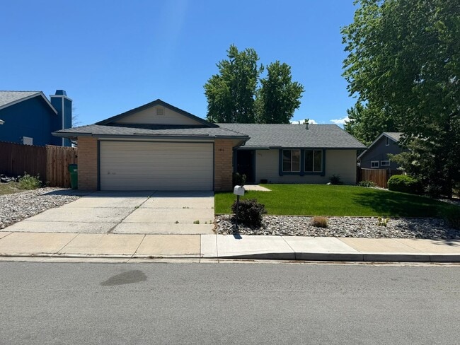 3 Bedroom 2 bath with beautiful landscapin... - 3 Bedroom 2 bath with beautiful landscapin... Casa