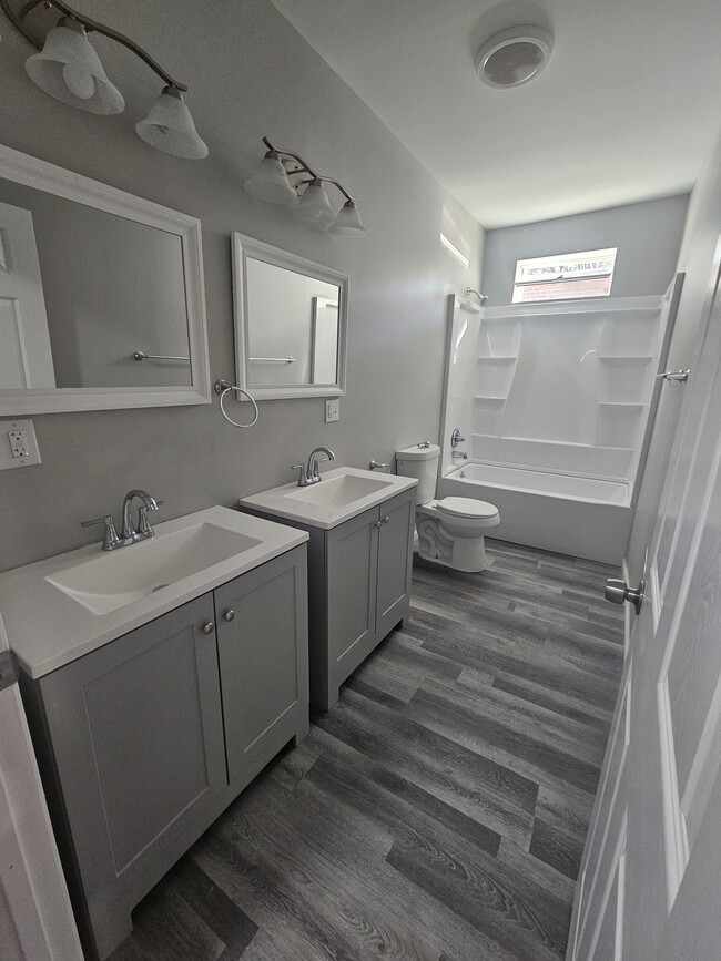 Photo - 2212 N 6th St Unit Apartment 2