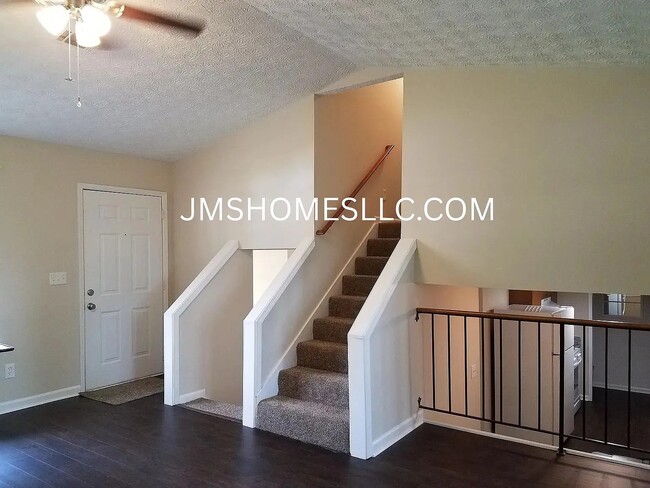 Photo - 5779 Rock Rd